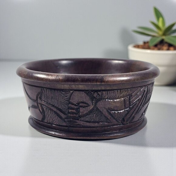 Vintage Hand Carved Wooden Small Gaucalmole Snack Bowl Tribal African Folk Art - Picture 1 of 9